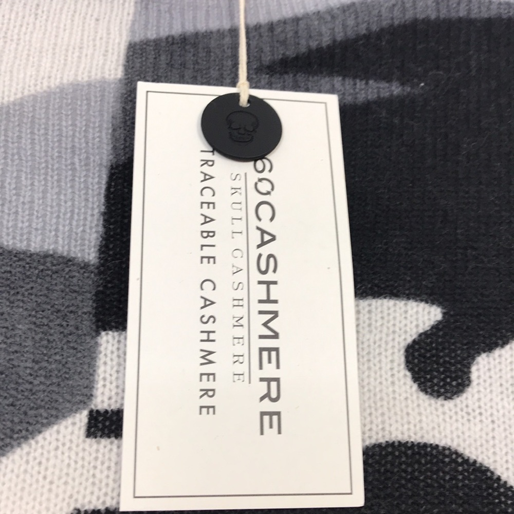 NWT SKULL CASHMERE Camo Sweater - Picture 7 of 10